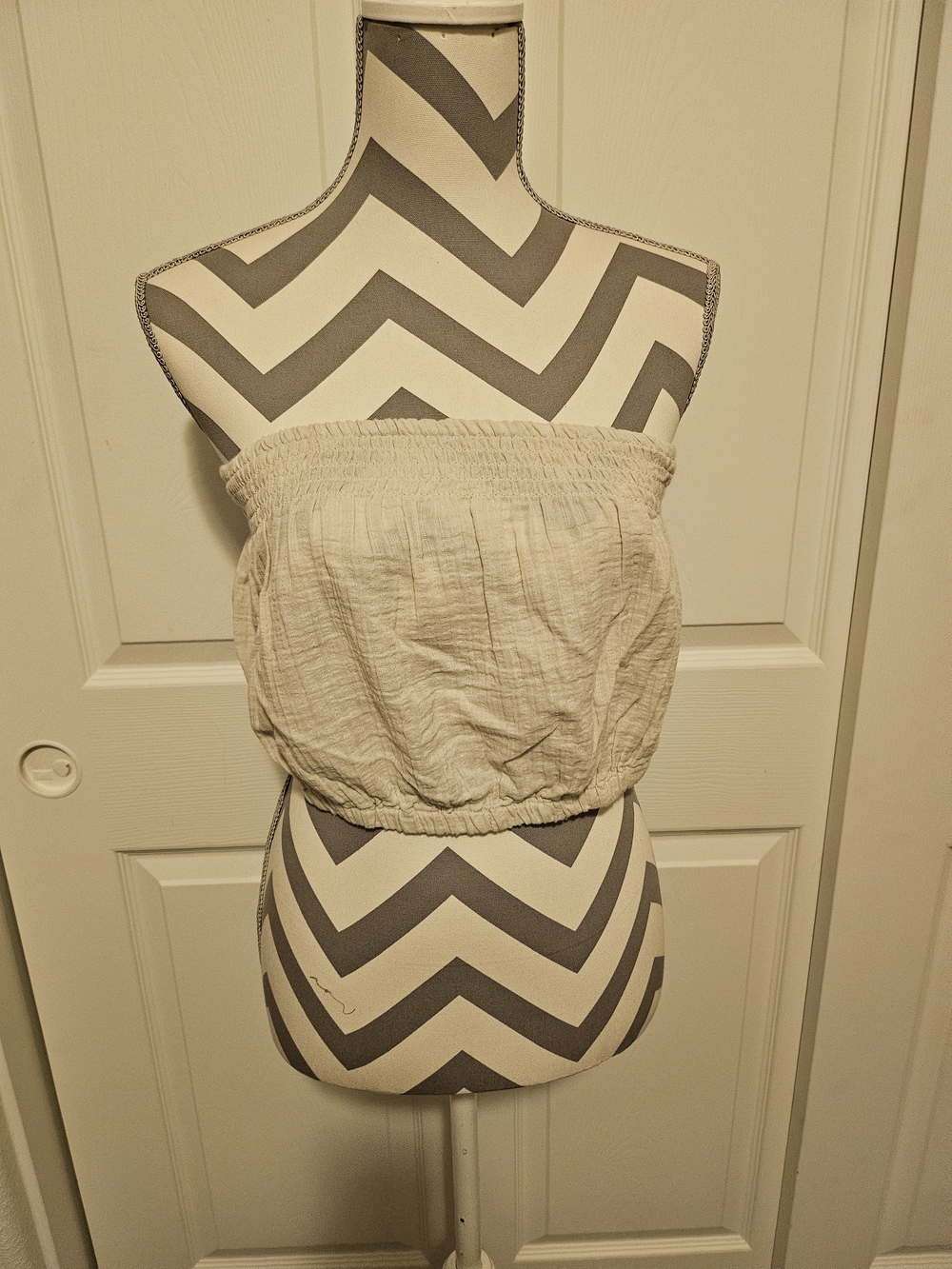 Universal Thread Cream Strapless Smocked Tube Top